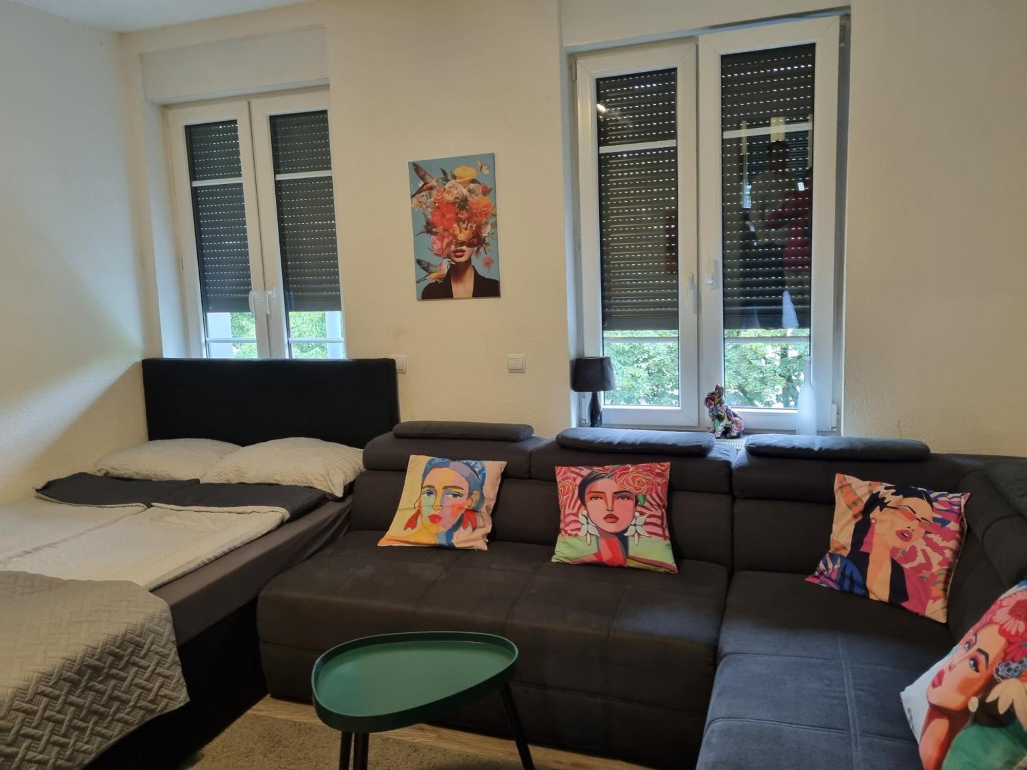 City-Apartment In Krefeld, Kueche, Naehe Duesseldorf Messe Buitenkant foto